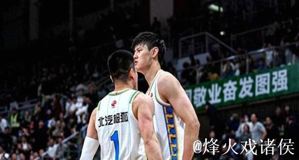 曾凡博复出18分 北京31分大胜终结广东8连胜! 曾凡博复出18分 北京31分大胜终结广东8连胜!